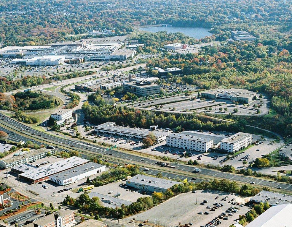 220 222 Forbes perspective Paramount10-26-2007-17